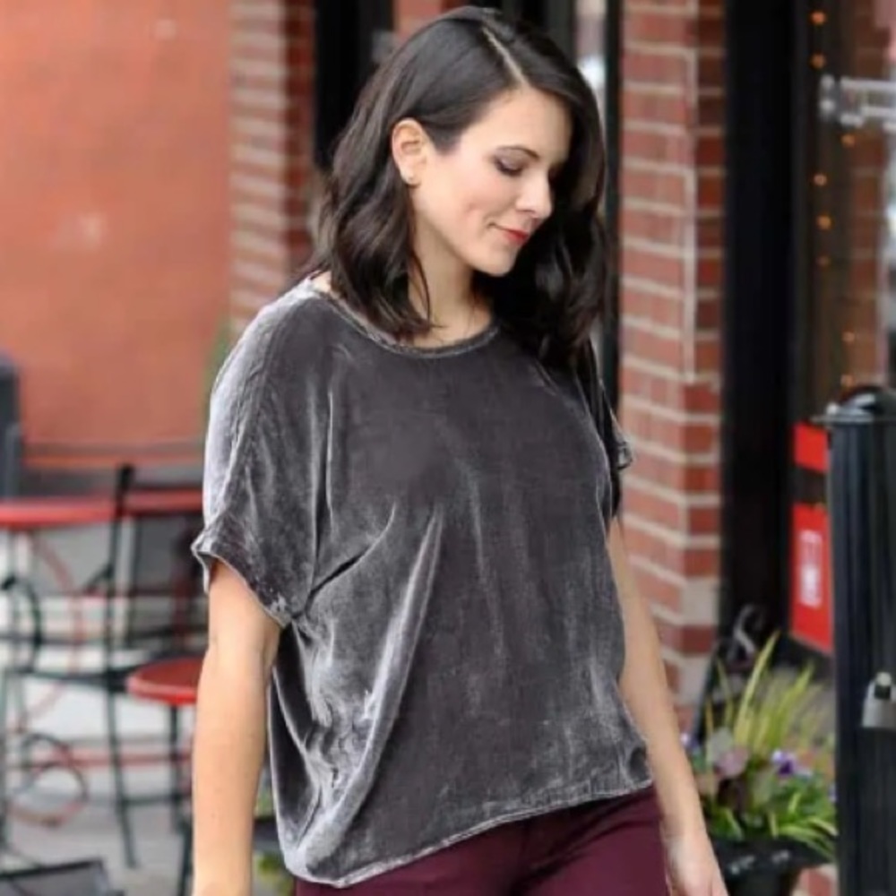 Madewell velvet flowy top with black tie